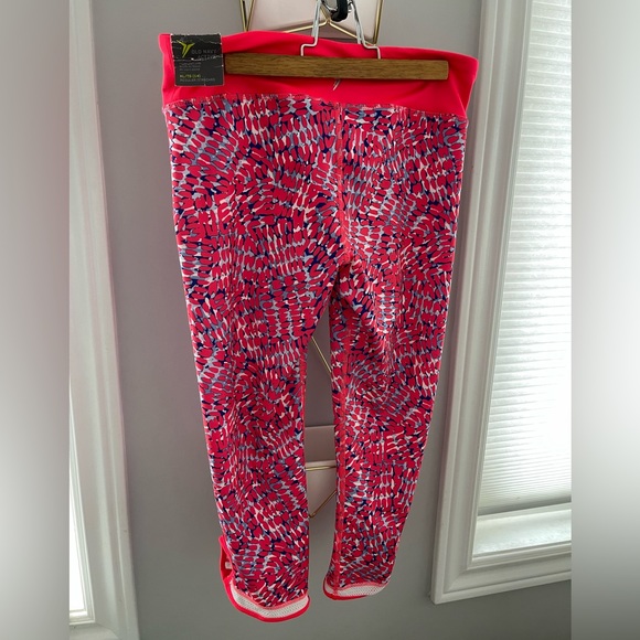 New with Tags Girl’s Size 14 Old Navy Active Go-Dry Capri Length Tights - Picture 3 of 5